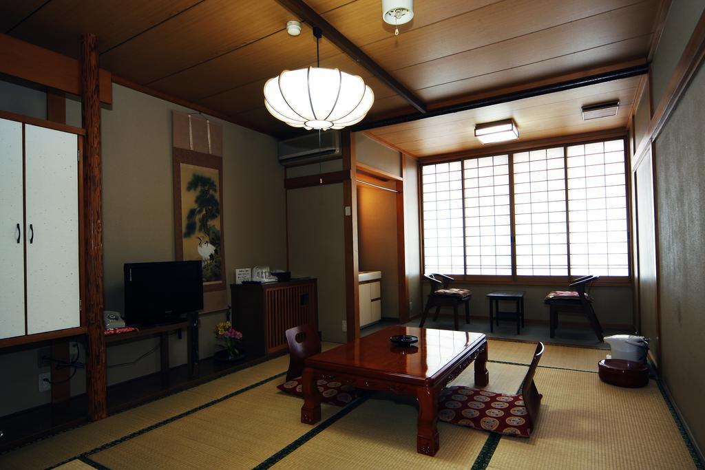 Ryokan Seizan-So Kaminoyama Екстериор снимка