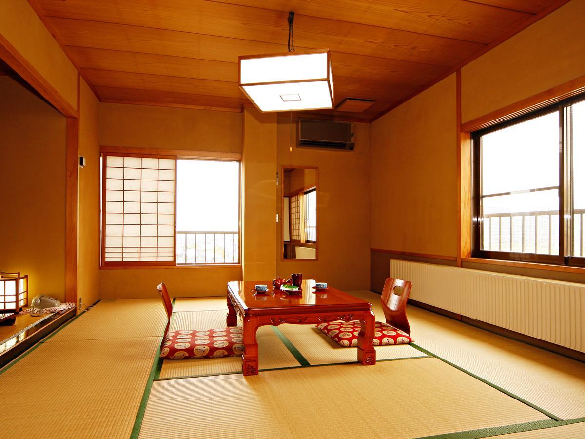 Ryokan Seizan-So Kaminoyama Екстериор снимка