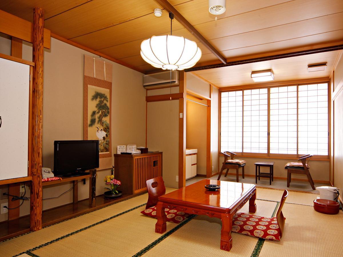 Ryokan Seizan-So Kaminoyama Екстериор снимка